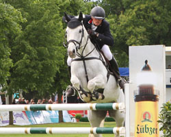 Der Überraschungssieger im Championat von Lübzer beim SCI Redefin wurde Hilmar Meyer. Fotos: Jutta Wego Der Überraschungssieger im Championat von Lübzer beim SCI Redefin wurde Hilmar Meyer. Fotos: Jutta Wego