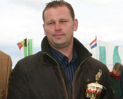Rocco Henning aus Sternfeld ist als Vorsitzender des Pferdezuchtvereins Demmin in seinem Amt bestätigt worden. Foto: Wego