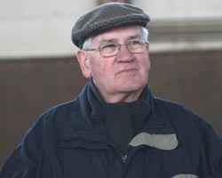 Hans Helmut Sievers und die Pferde: Den Grundstein haben schon seine Eltern gelegt. Jetz ist der Senior von allen Ämtern zurück getreten. Foto: Jutta Wego