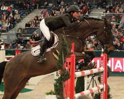 Katrin Eckermann - hier mit Nabab de Revell - hat erneut ihre Klasse unter Beweis gestellt und Mit Carlson den 2. Platz im Weltcup Springen belegt. Foto: Wego