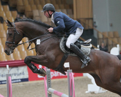 Jörg Möller gehörte mit dem Hengst Conlander zu den Siegern in den Qualifikationen der Youngster Tour. Foto: Wego