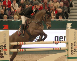 Danny Schröder vom Stall Thieme reitet für Reitverein German Pellets Wismar und wurde in diesem Jahr beim Finale der Tour in Leipzig Zweiter. Foto: Wego