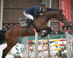 Mit zahlreichen jungen Pferden war Jörg Möller in Heidekrug am Start und gewann das L-Springen auf Quintol. Foto: Wego
