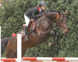 Mit fünf Schleifen in der Amateur Tour - eine davon auf  Crazy in Love - kehrte Kathrin Leibold aus Gera zurück. Foto: Wego