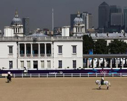 Das Stadion in London sorgt für Aufregung. Foto: Jim Hollander, DPA