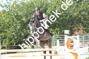 2024-06-26: Dwayne the Rock  bei Reitturnier in Neu Benthen