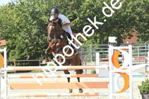 2024-06-26: Miss Killy  bei Reitturnier in Neu Benthen